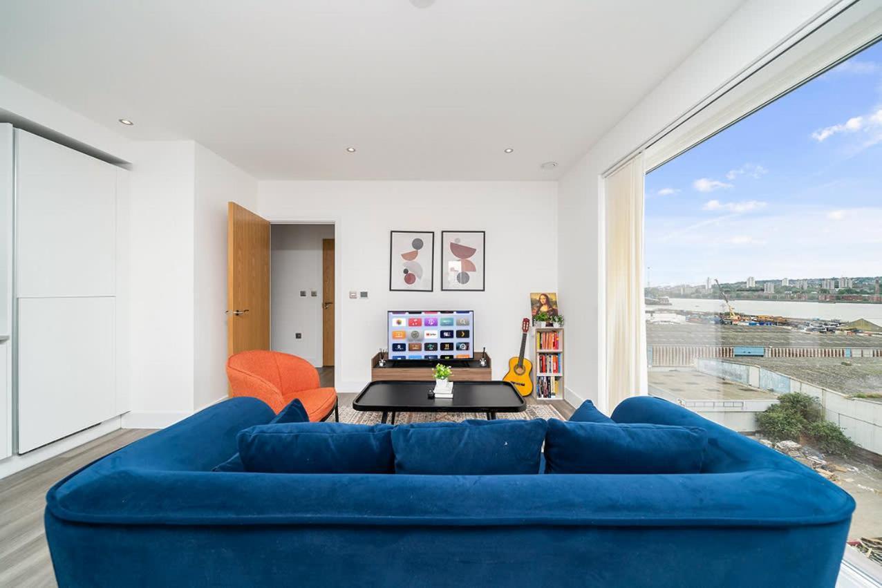 Modern - Close To O2 And Canary Wharf * Londres